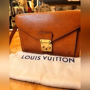 Louis Vuitton Dragon Monceau Epi Unisex Clutch Handbag